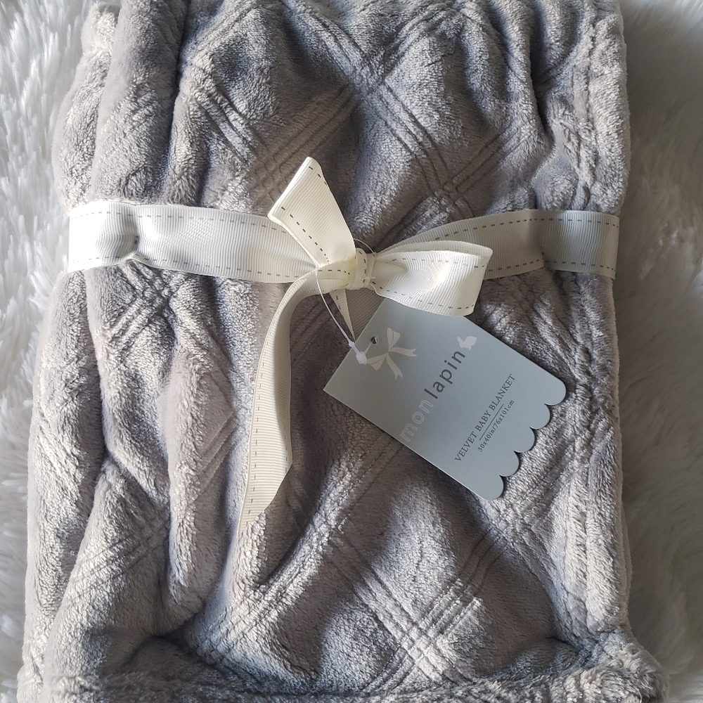 Mon Lapin NWT Velvet grey soft blanket